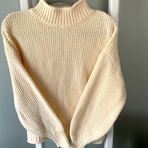 Women’s Turtleneck Batwing Sleeved Loose Chunky Knit Sweater